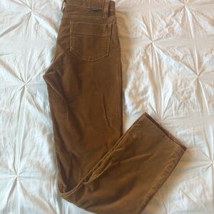 Patagonia corduroyed women’s brown pants